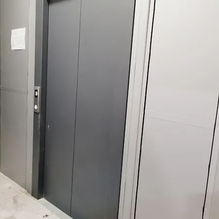 Diamond Apartment *