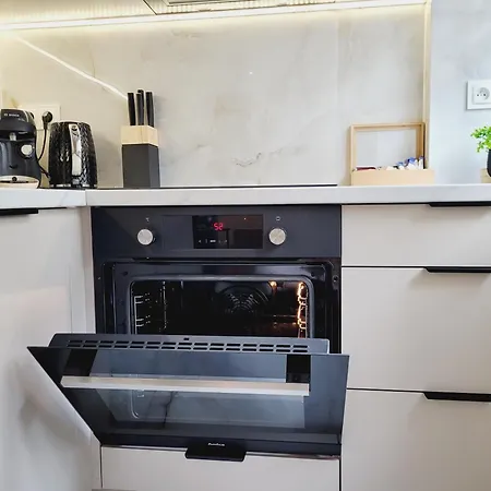 Diamond Apartment